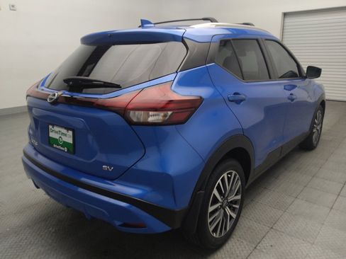 Used 2024 Nissan Kicks SV FWD image 9