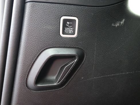 Used 2024 Jeep Wagoneer Series II AWD/4WD image 23