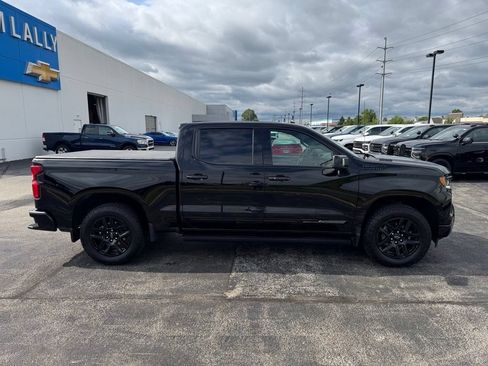 Used 2025 Chevrolet Silverado 1500 High Country w/ Midnight Edition AWD/4WD image 8