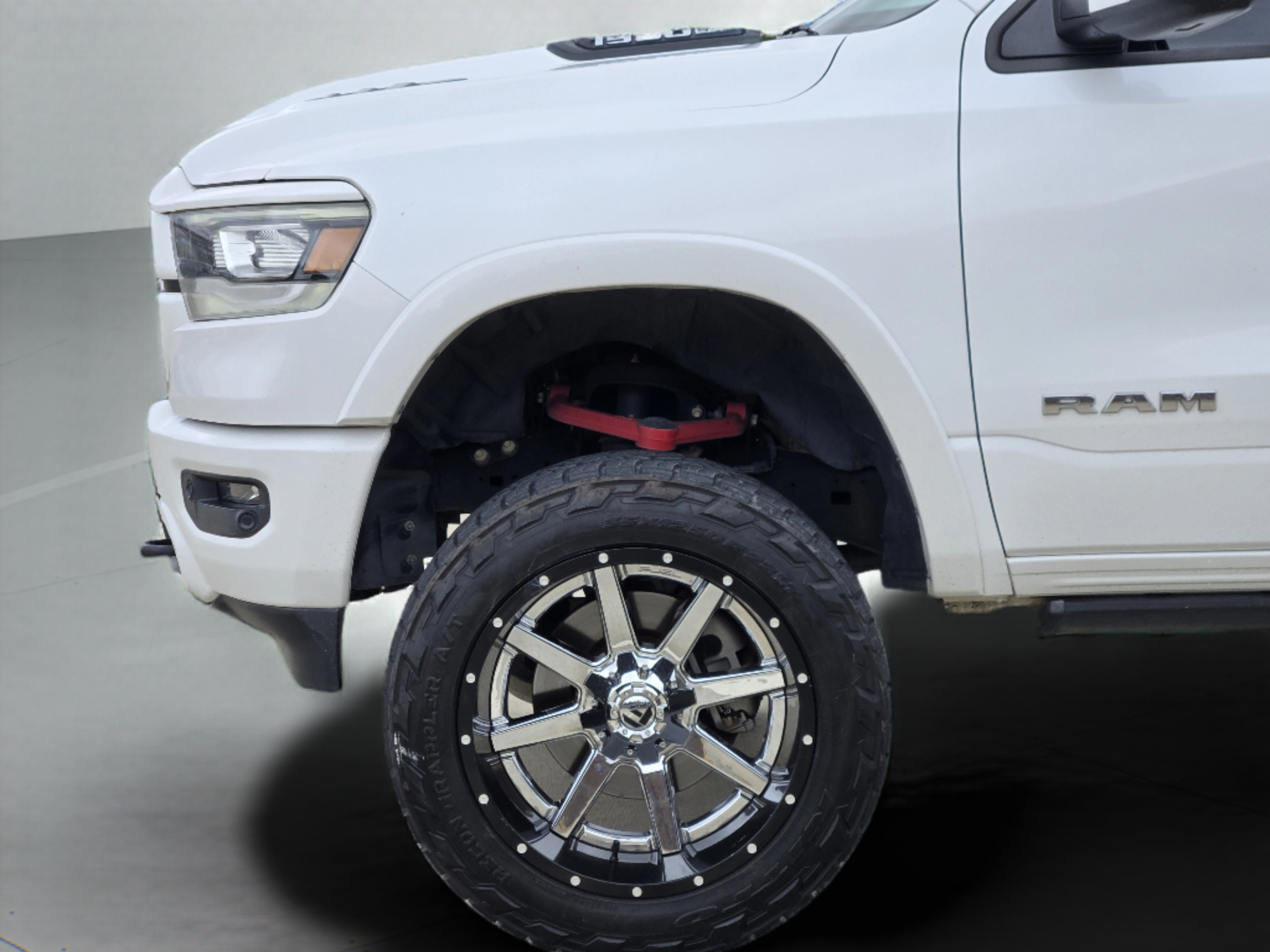 Used 2020 RAM 1500 Laramie w/ Sport Appearance Package AWD/4WD image 30
