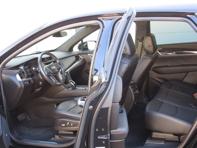 Used 2022 Cadillac XT5 Premium Luxury AWD/4WD image 14