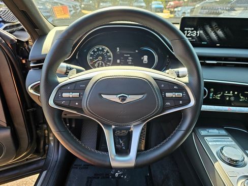 Used 2025 Genesis GV70 3.5T Sport image 11