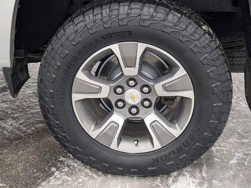 Used 2020 Chevrolet Colorado Z71 image 35