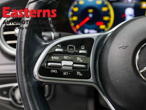 Used 2023 Mercedes-Benz GLC 300 4MATIC Coupe image 15