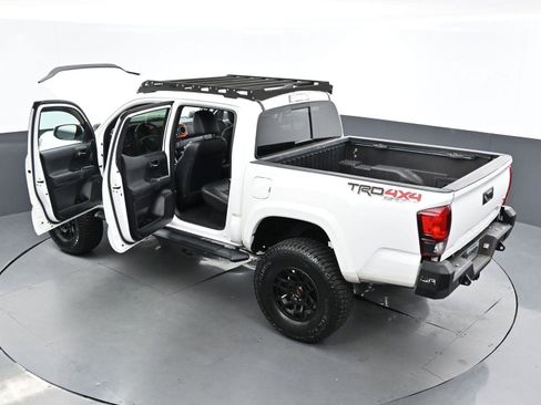 Used 2019 Toyota Tacoma TRD Sport image 38