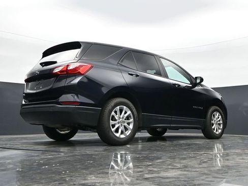Used 2021 Chevrolet Equinox LS w/ LS Convenience Package FWD image 40