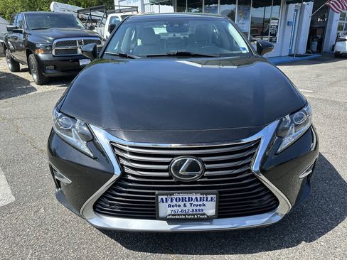 Used 2018 Lexus ES 350 w/ Navigation System Package FWD image 9