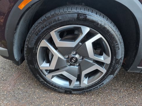 Used 2023 Hyundai Palisade SEL w/ Premium Package image 11