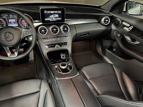 Used 2017 Mercedes-Benz C 300 4MATIC Sedan image 38