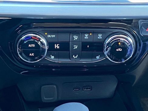 New 2026 Chevrolet Trax LT w/ Driver Confidence Package FWD image 11