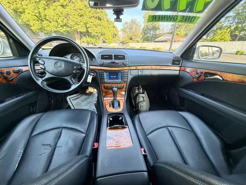 Used 2008 Mercedes-Benz E 350 4MATIC Wagon image 26