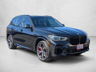 Used 2022 BMW X5 xDrive40i w/ M Sport Package AWD/4WD video 3