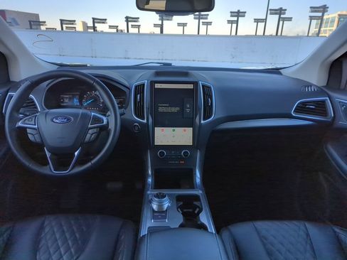 Used 2024 Ford Edge Titanium AWD/4WD image 16