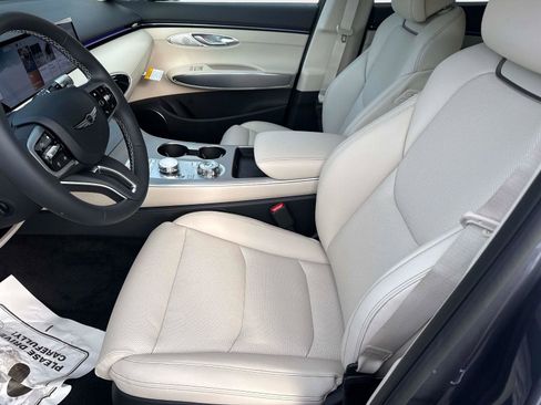 New 2026 Genesis GV70 2.5T Select image 21