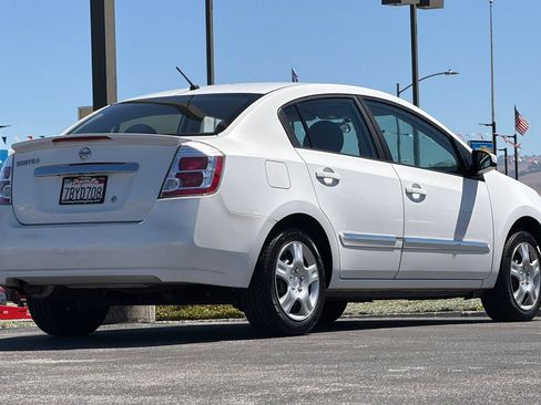 Used 2012 Nissan Sentra 2.0 S FWD image 5