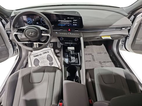 New 2026 Hyundai Elantra Sport FWD image 9