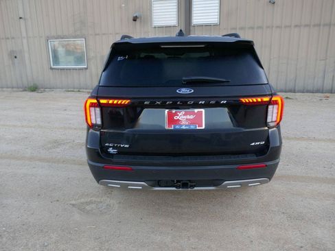 New 2026 Ford Explorer Active w/ Active Comfort Package AWD/4WD image 6
