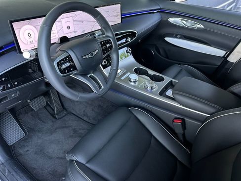 New 2026 Genesis GV70 2.5T Advanced AWD/4WD image 10