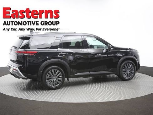 Used 2025 Nissan Pathfinder SL w/ SL Premium Package AWD/4WD image 46