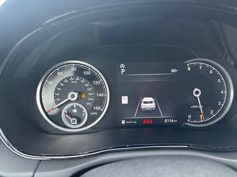 Used 2025 Genesis GV70 3.5T Sport w/ Sport Advanced Package image 18