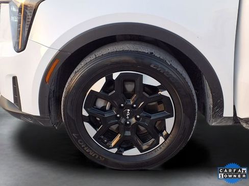Used 2024 Kia Sorento S image 22