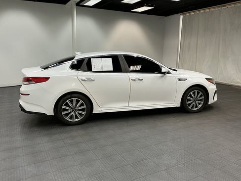 Used 2019 Kia Optima LX w/ LX 17" Wheel Package FWD image 6