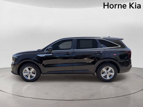 New 2026 Kia Sorento LX FWD image 5