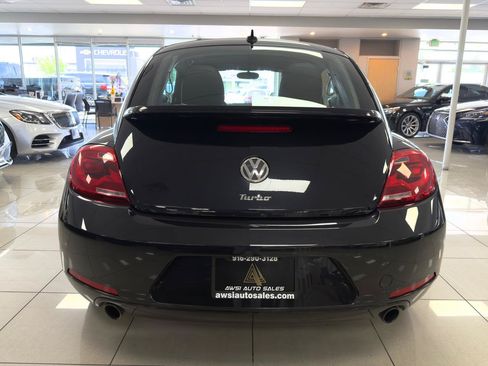 Used 2012 Volkswagen Beetle 2.0T FWD image 8
