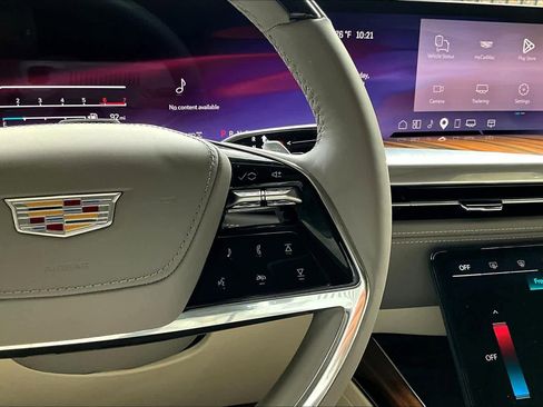 Used 2025 Cadillac Escalade Sport Platinum AWD/4WD image 24