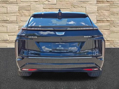 Certified 2024 Cadillac Lyriq Luxury AWD/4WD image 3
