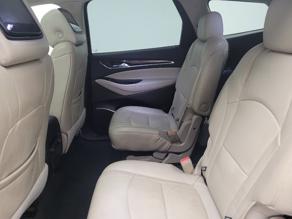 Used 2019 Buick Enclave Essence FWD image 18
