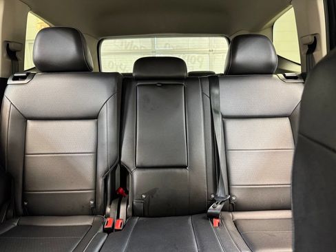 Used 2023 Volkswagen Atlas SE FWD image 15