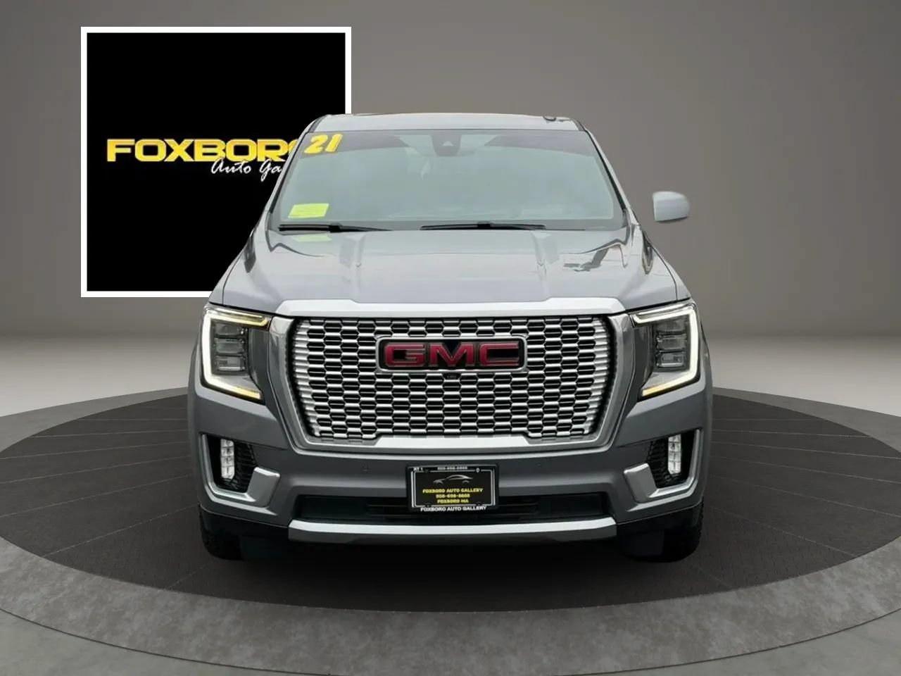 Used 2021 GMC Yukon Denali w/ Denali Premium Package AWD/4WD image 2