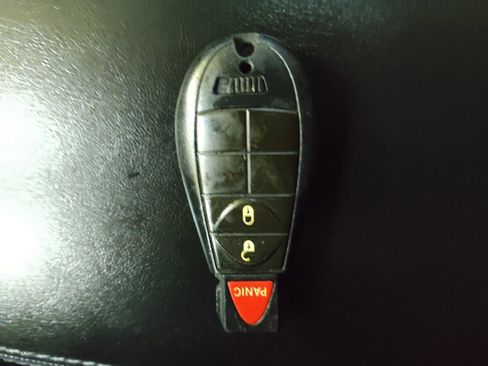 Used 2019 Jeep Cherokee Latitude w/ Popular Appearance Group image 32