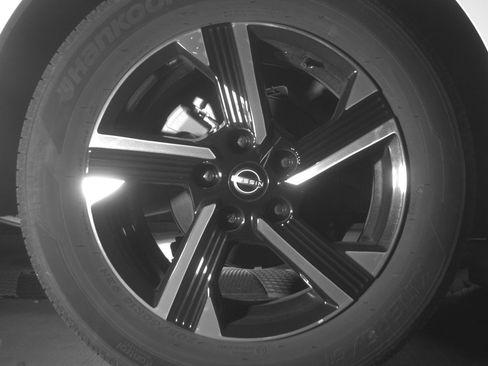 Used 2025 Nissan Sentra SV FWD image 15