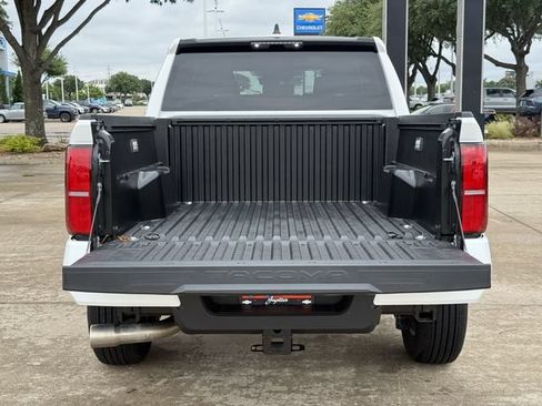 Used 2026 Toyota Tacoma SR5 RWD image 33