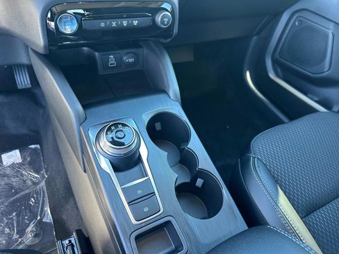 New 2025 Ford Escape SE image 72