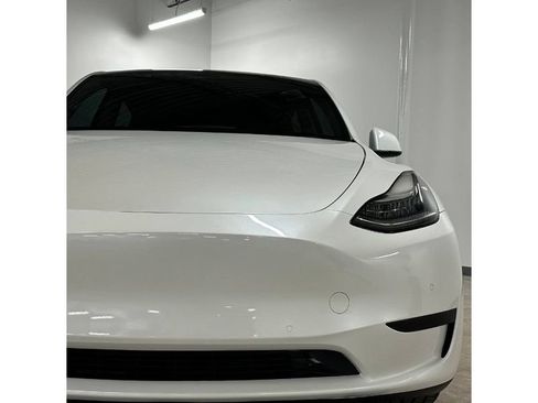 Used 2021 Tesla Model Y Long Range image 5