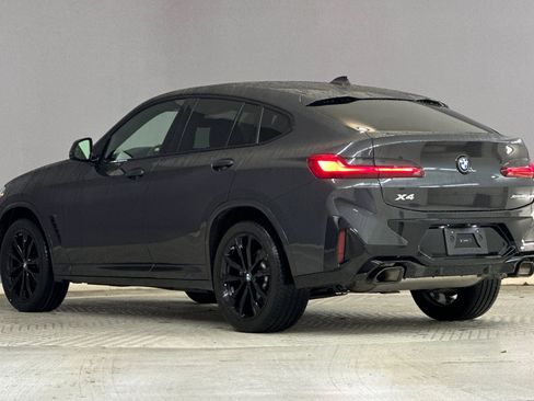 Certified 2024 BMW X4 xDrive30i w/ Premium Package image 3