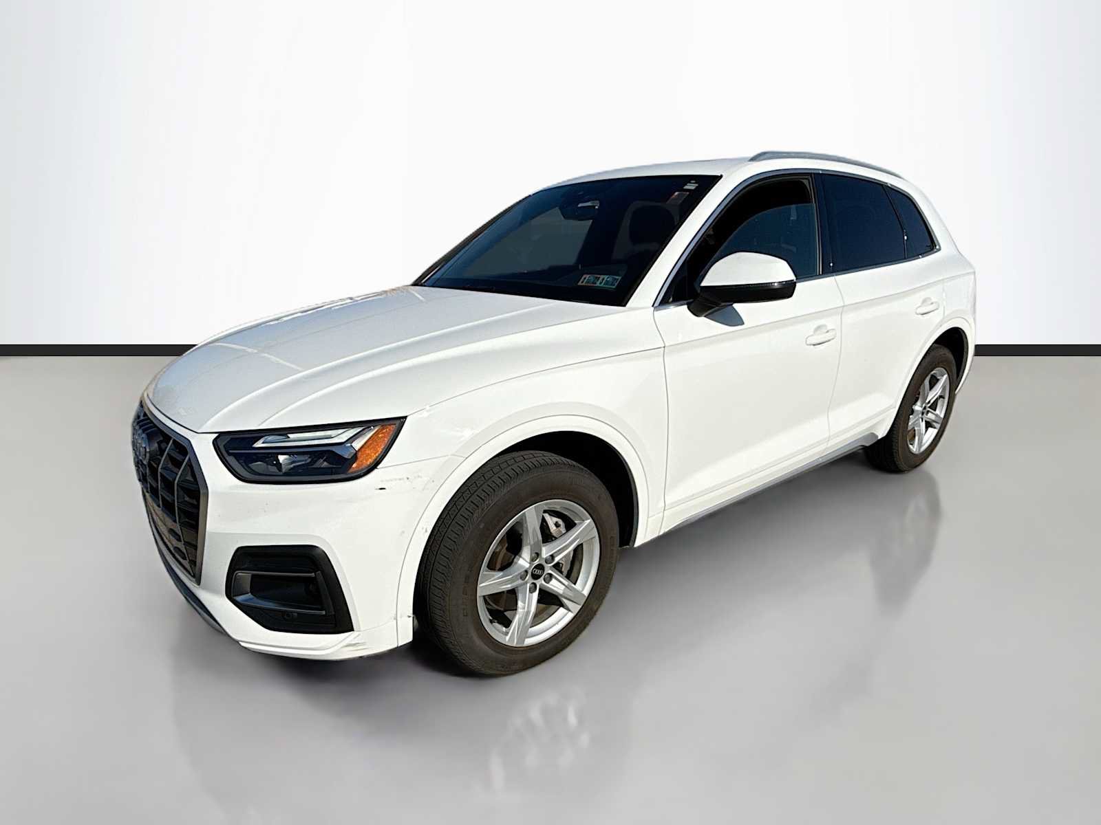 Used 2021 Audi Q5 2.0T Premium w/ Convenience Package AWD/4WD image 1