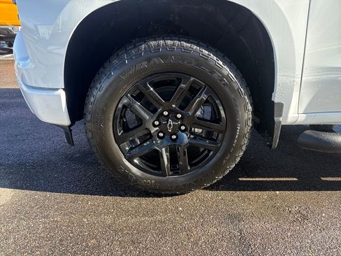 Used 2026 Chevrolet Silverado 1500 Custom w/ Turbomax Blackout Package image 26