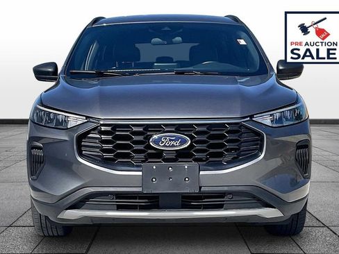 Used 2025 Ford Escape ST-Line AWD/4WD image 3