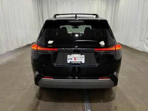New 2026 Toyota RAV4 XSE w/ Weather Package AWD/4WD image 4