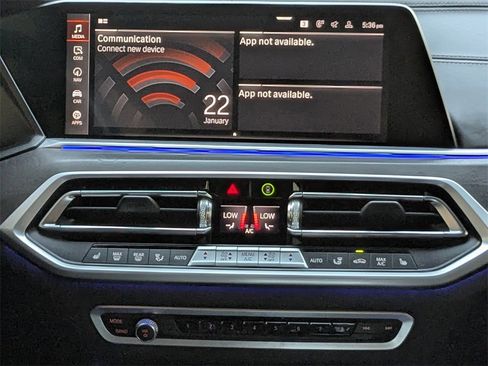 Used 2021 BMW X7 xDrive40i w/ M Sport Package image 30