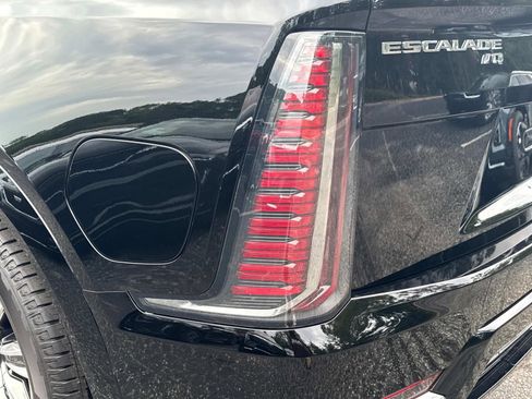 New 2026 Cadillac Escalade IQ Luxury 1 w/ LPO, Floor Liner Package image 10