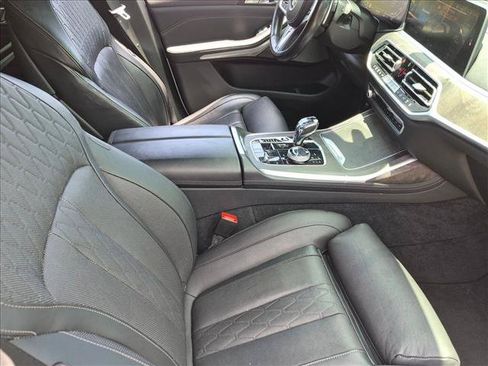 Used 2021 BMW X7 M50i w/ Executive Package AWD/4WD image 20
