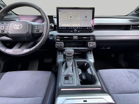 Used 2026 Toyota RAV4 XSE w/ Panoramic Sun Roof Package AWD/4WD image 15