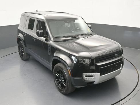 Used 2025 Land Rover Defender 110 S AWD/4WD image 60