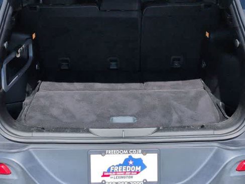 Used 2016 Jeep Cherokee Latitude FWD image 33