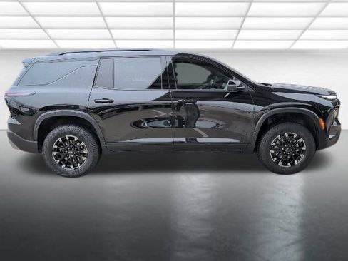 Used 2024 Chevrolet Traverse Z71 w/ Enhanced Driving Package image 33